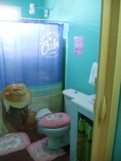 'Bathroom 2' Casas particulares are an alternative to hotels in Cuba.